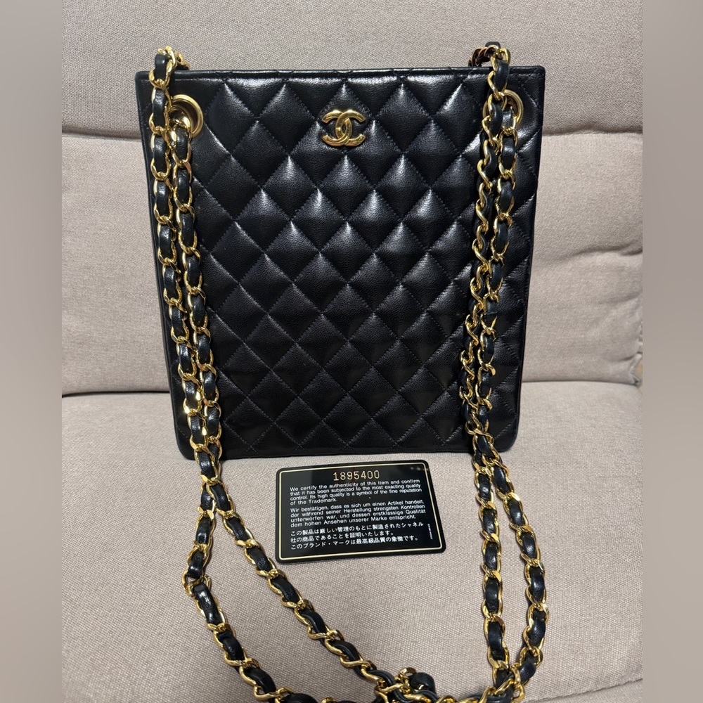 Vintage chanel tote